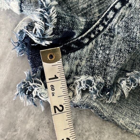 Crystal Vogue Shorts Juniors Sz 5 Stretch Denim High Waist Jeans Short shorts - Picture 8 of 8